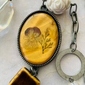 Pressed Flower Resin Oval Pendant Necklace